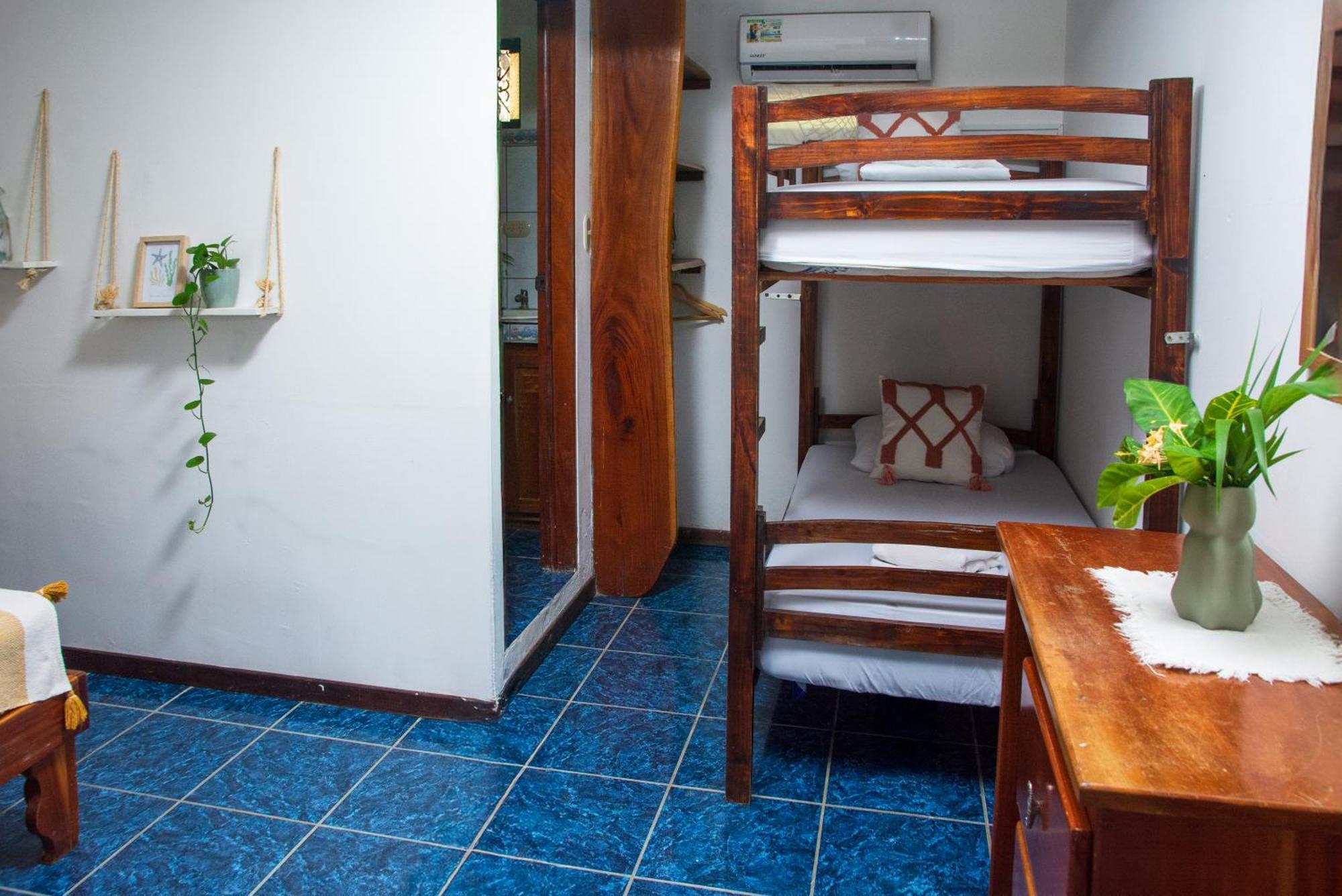 La Posada - Hostel Playa Santa Teresa  المظهر الخارجي الصورة